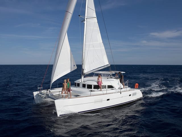 es vedra catamaran 1